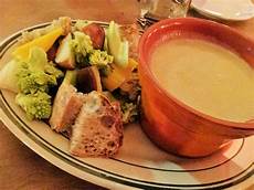 ricetta originale della bagna cauda piemontese bagna caoda piatti tipici piemonte just savour ricetta originale della bagna cauda piemontese bagna caoda piatti tipici piemonte just savour