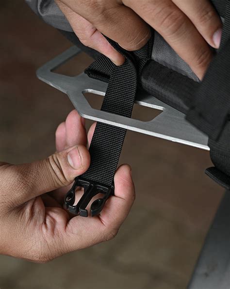 ALUMINIUM REAR RACK - ROYAL ENFIELD HIMALAYAN – ViaTerra Gear