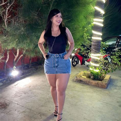 Adal Grimaldo | Hermosa | Instagram