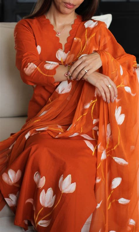 Zafran Handbrush Painted Kurta, Cotton Pants & Chiffon Handpainted Dup ...
