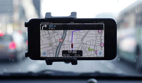 Mobile Companies Crave Maps That Live and Breathe - The New York Times