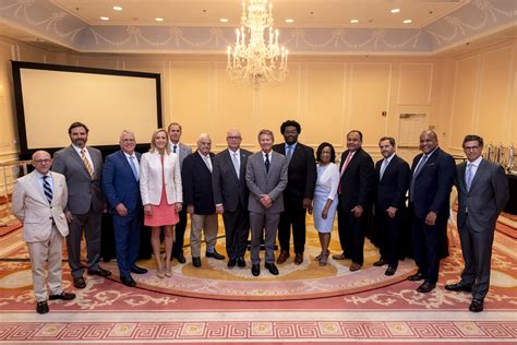 New UNC Board of Trustees Meets, No Open Discussion on Chancellor ...