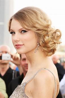 Prom Hairstyles Hair by Popular Easy Up Do Hairstyle For Prom Vivanspace Prom Hairstyles Hair