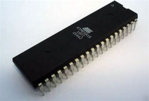 ATmega16 Microcontroller – 8-bit AVR Microcontroller (40 Pin, 16KB ...