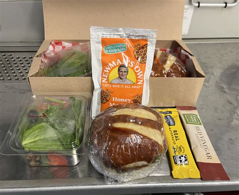 United Quietly Revives Solo Flyer Surcharge—Pay More If You Travel ...