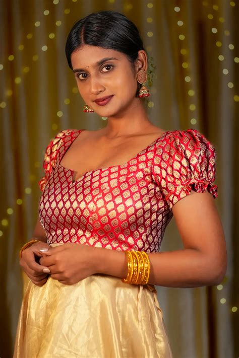 Modern Puff Sleeve Maroon Blouse for Saree - I Love Sarees - I Love Sarees