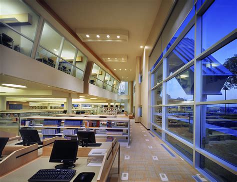 Naperville Public Library 95Th