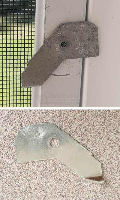 How to Install Window Screen Retainer Clips 的图像结果