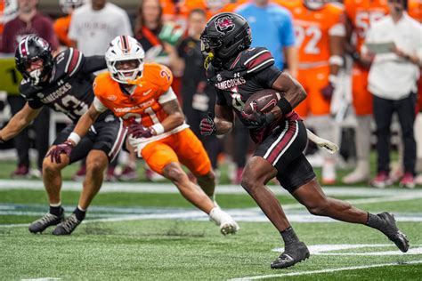 Football Opens 2025 Campaign with 24-11 Win over Virginia Tech ...
