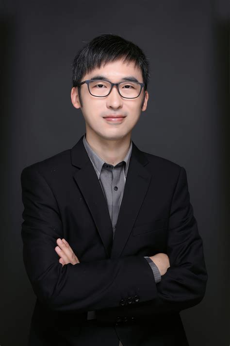 王润声-北京大学人工智能研究院