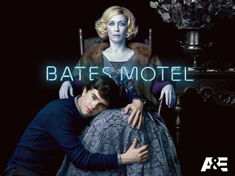 Bates Motel Season 2 Banner