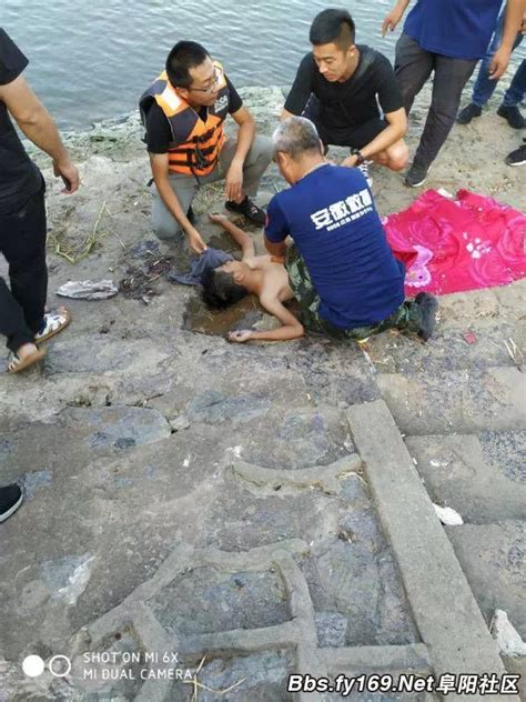两小伙长沙湘江亲水平台野泳溺亡 悲剧相隔不过6小时 - 头条新闻 - 湖南在线 - 华声在线
