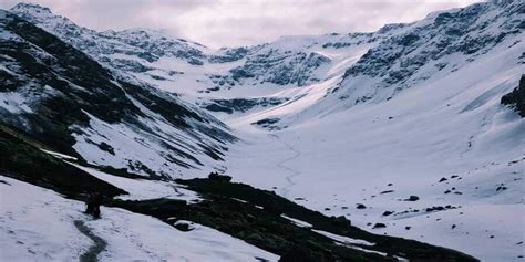 Buran Ghati Trek, Buran Ghati Trekking Package