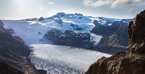 Vatnajökull National Park: Uncover Iceland's Majesty