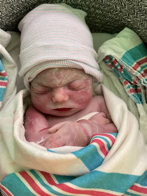 Yesterday I gave birth to my 33 week stillborn baby girl. 💔 : r/babyloss