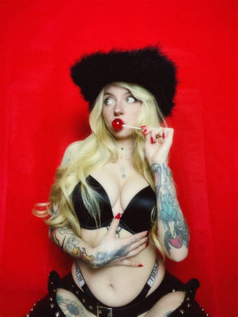 Best Anal OnlyFans – November 2025 | LuvsOne