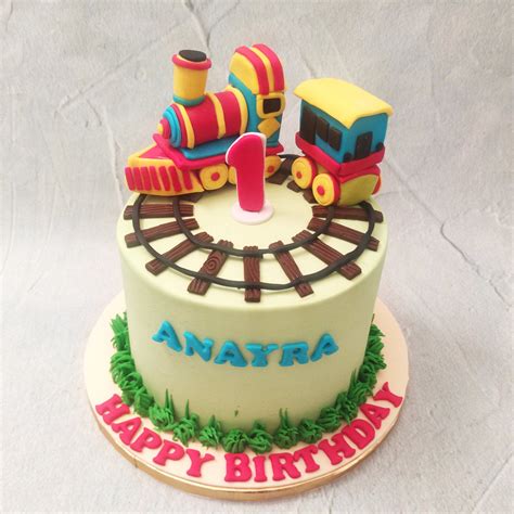 Toy Train Cake | Train Cake | Order Custom Cakes in Bangalore – Liliyum ...