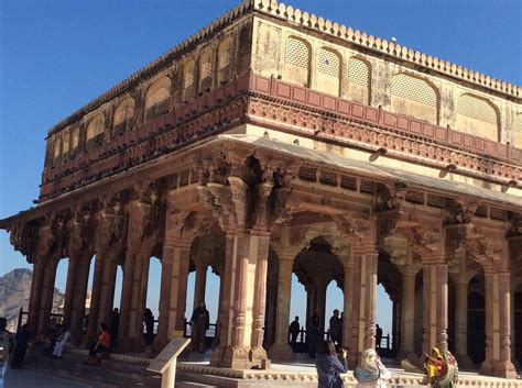 DIWAN-E-AAM HALL OF PUBLIC AUDIENCE (2025) All You Need to Know BEFORE ...