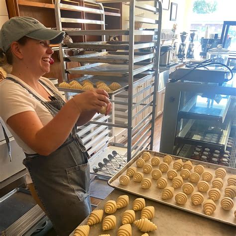 Hey Peach Bakery (@heypeachbakery) • Instagram photos and videos