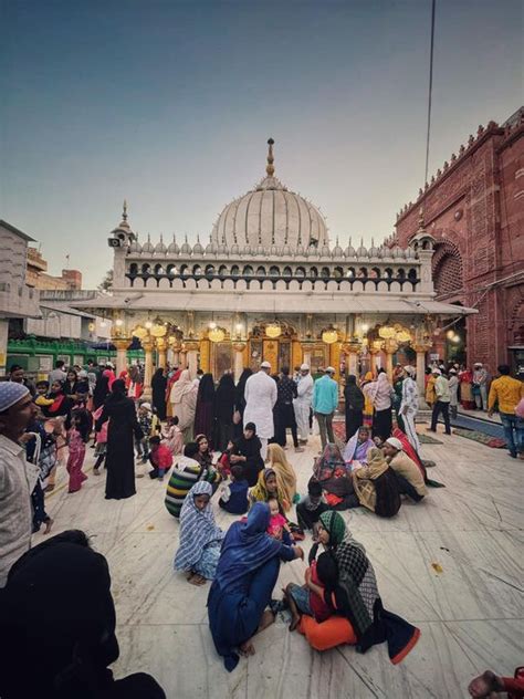 Hazrat Nizamuddin Auliya Dargah,New Delhi. - Studio Dharma