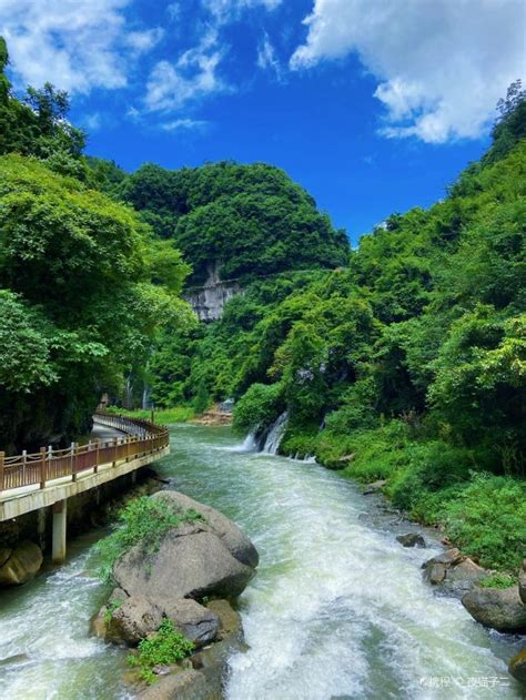 贵州翠谷瀑布图片,小七孔瀑布,贵州翠谷瀑布简介_大山谷图库