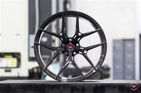 VOSSEN® CG-204 Wheels - Custom Finish Rims
