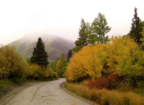 Alpine Loop Scenic Byway in Colorado 2024 - Rove.me