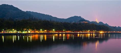 杭州西湖平湖秋月,高清图片-壁纸族
