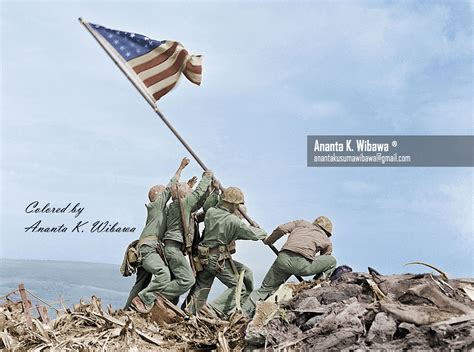 Raising The Flag on Iwo Jima - 1945 | Dunia