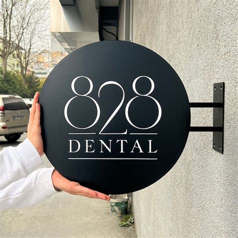 Shop Sign 的图像结果