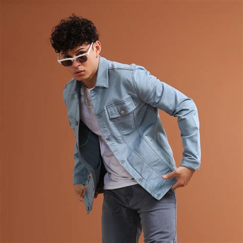 Men’s Jeans, T-Shirts & Everyday Fashion Online in India | VUDU