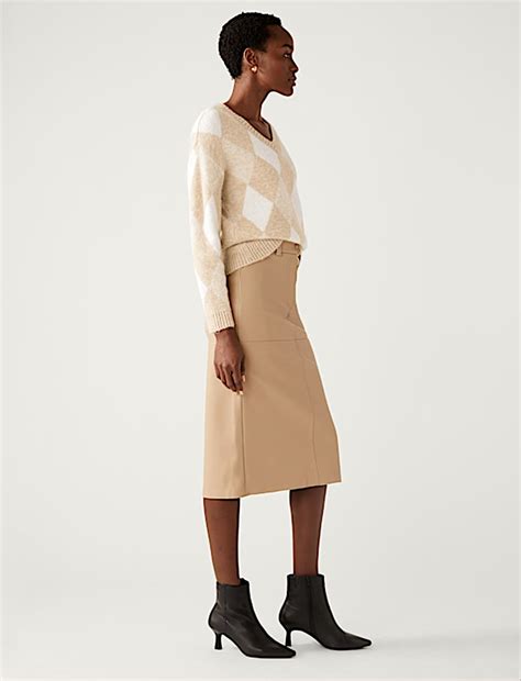 Buy Checked V-Neck Relaxed Jumper at Marks & Spencer