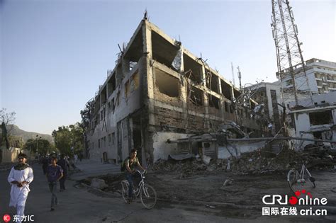 阿富汗首都喀布尔爆炸死亡人数上升至80人(组图)-国际在线