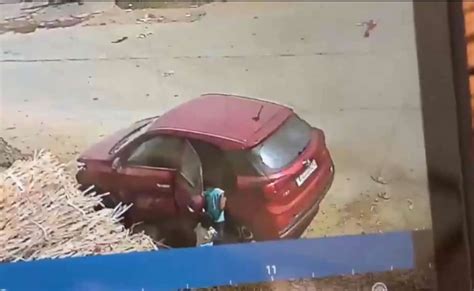 Tragedy amid heatwave: Minor sisters get trapped inside parked car ...