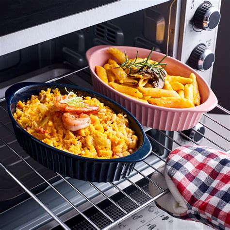 Oval Microwave Baking Pan Pink 8.5 Inch