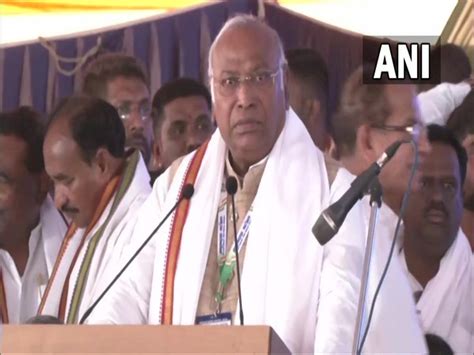 "30 lakh govt posts aren't being filled..." Kharge attacks BJP
