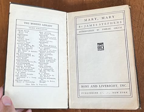 Mary Mary **FIRST MODERN LIBRARY EDITION 1917** de Stephens, James ...
