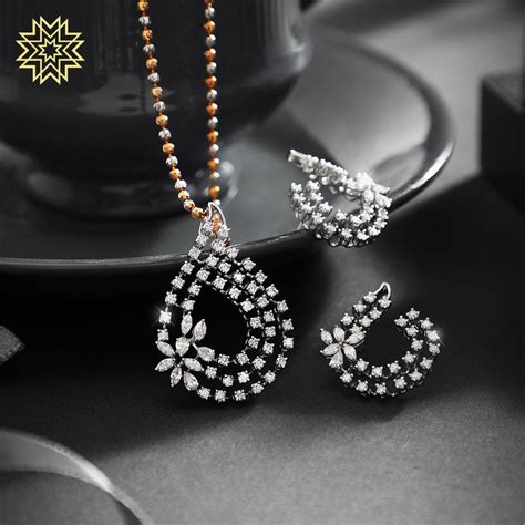 Buy Real Diamond Pendant set Online | Real Diamond Pendant set by Manubhai.