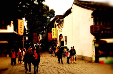 中國著名的同里古鎮，一位大陸遊客的反思。