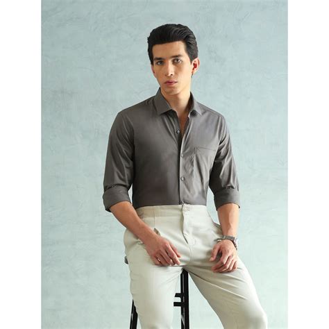 Buy Arrow Men Grey Slim Fit Solid Shirt Online