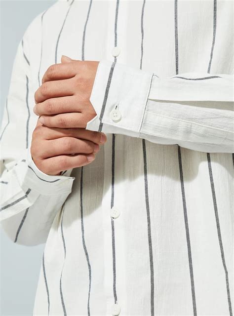 Buy URB_N Men Striped Regular Fit Shirt Online at just Rs. 999.0 ...