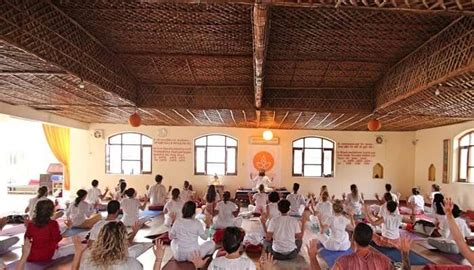 10 Ashrams in Rishikesh Best for Spiritual Awakening in 2026