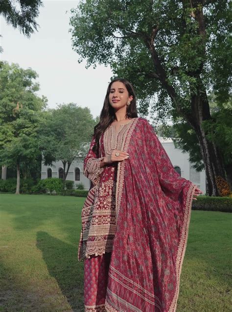 Jhoomar Viscose Glass Organza Red Ajrakh Print Kurta Set