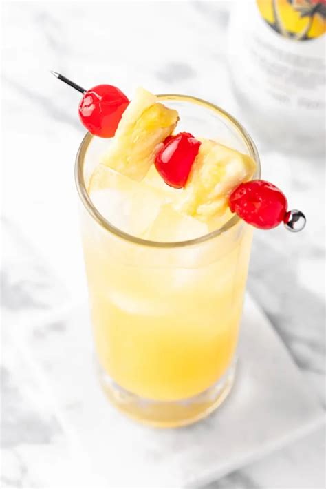 Caribou Lou Recipe | Famous 3-Step Pineapple Rum Cocktail