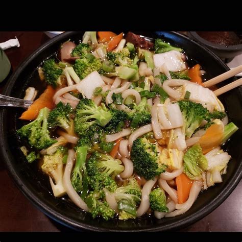 Umi Japanese Steakhouse & Sushi Bar menu in Columbus, Mississippi, USA