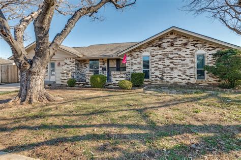 213 Sixpence Ln, Euless, TX 76039 | Homes.com
