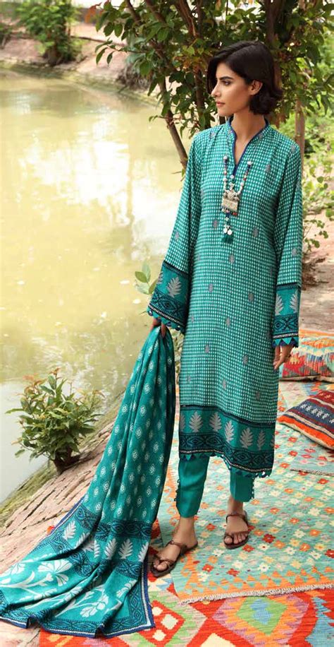 Gul Ahmed Winter Collection 2021 · 3 PC Twill Linen Suit with Twill Li ...