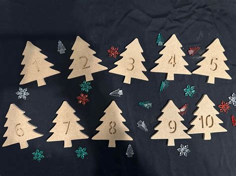 Number 10s Exploding Christmas Tree 的图像结果