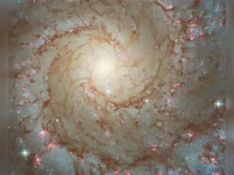 phantom galaxy: Nasa captures heart of Phantom Galaxy - Mid-infrared ...