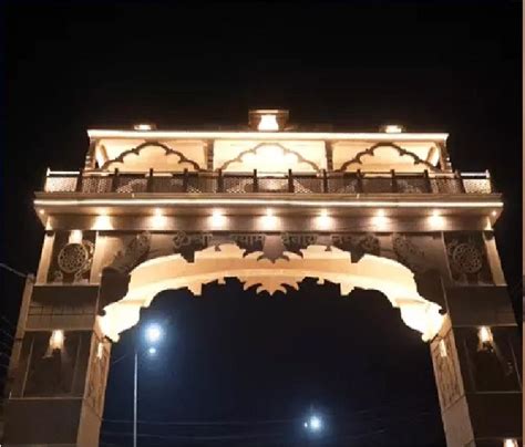 हिसार में बनाया गया खाटू श्याम रींगस द्वार, 50 लाख के नोटों से सजाया था ...